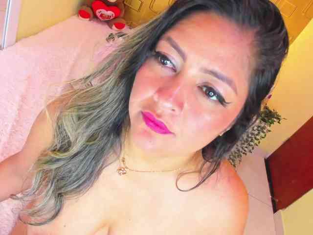 JuliaHaye webcam