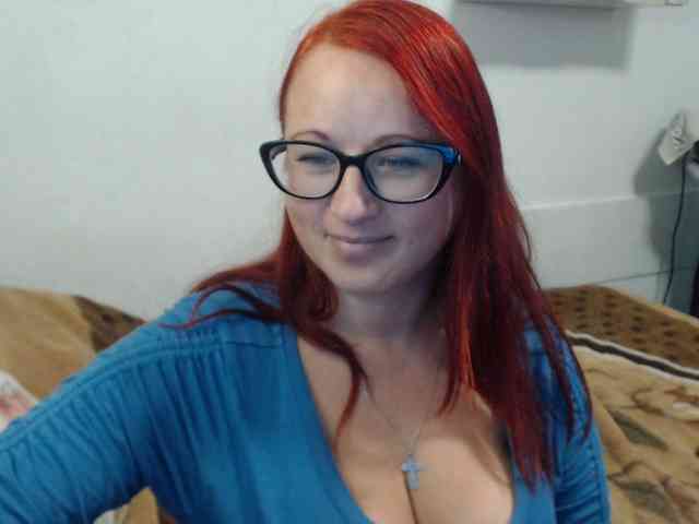 Lilia4joy webcam
