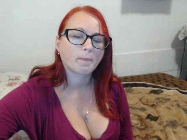Lilia4joy webcam