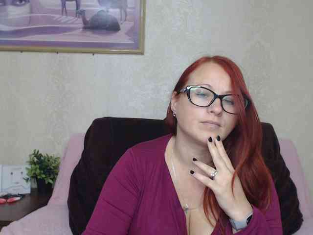 Lilia4joy webcam