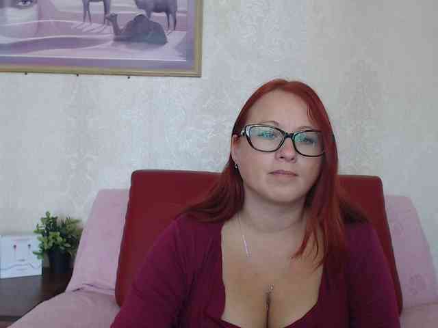 Lilia4joy webcam
