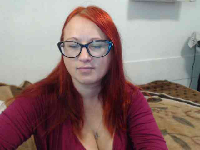 Lilia4joy webcam