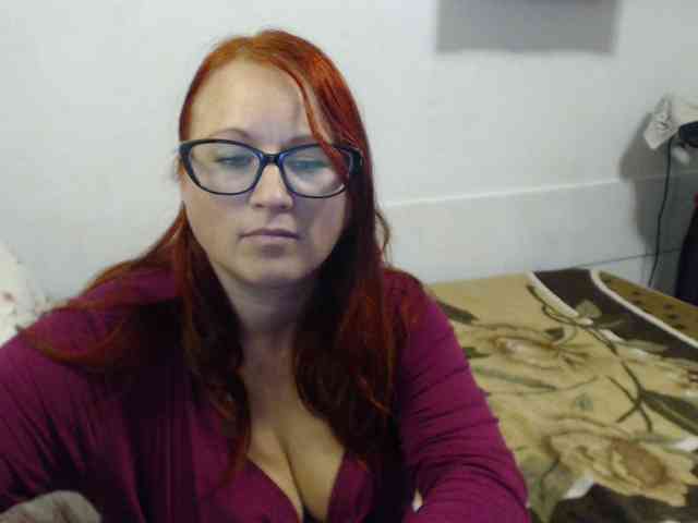 Lilia4joy webcam