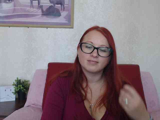 Lilia4joy webcam