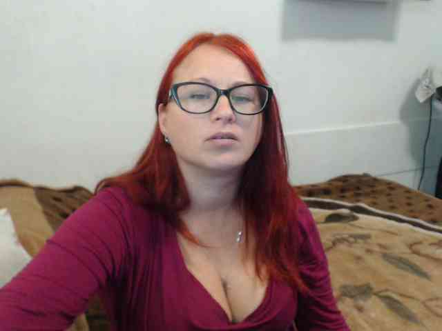 Lilia4joy webcam