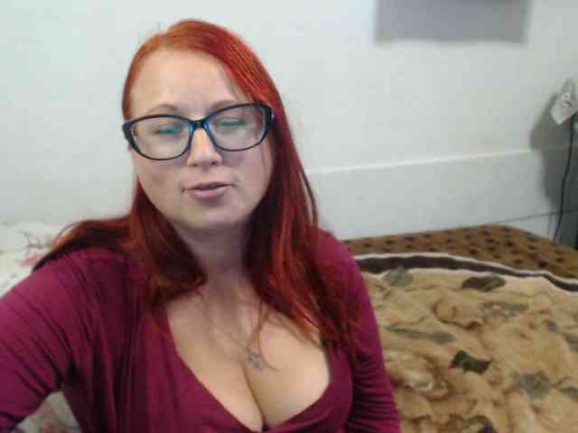 Lilia4joy webcam
