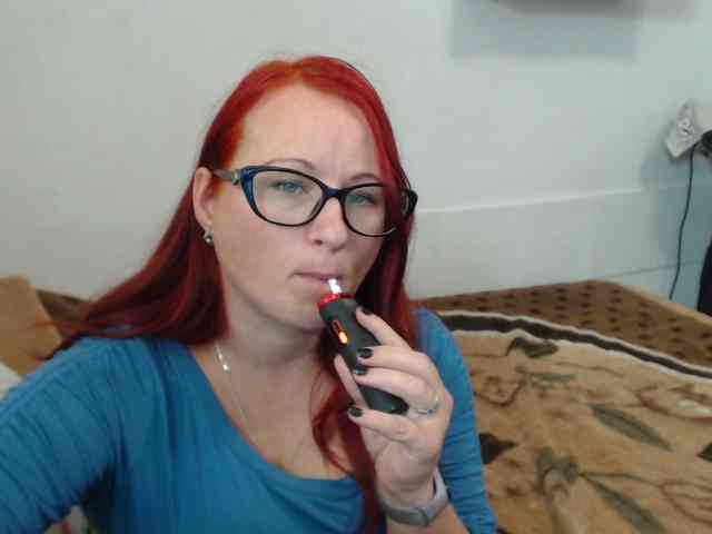 Lilia4joy webcam