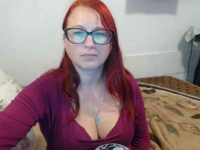 Lilia4joy webcam