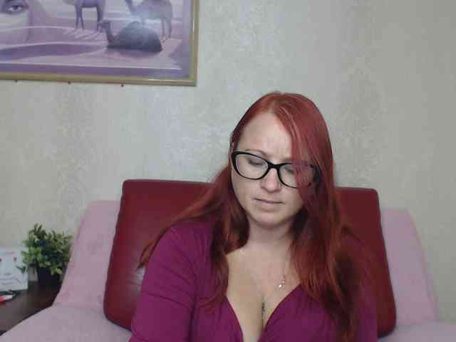 Lilia4joy webcam