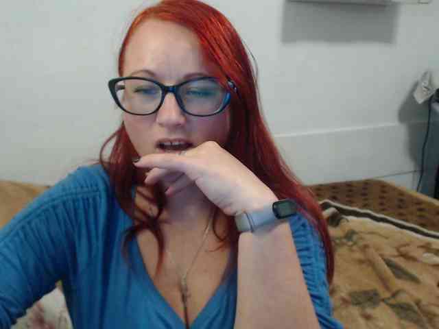Lilia4joy webcam