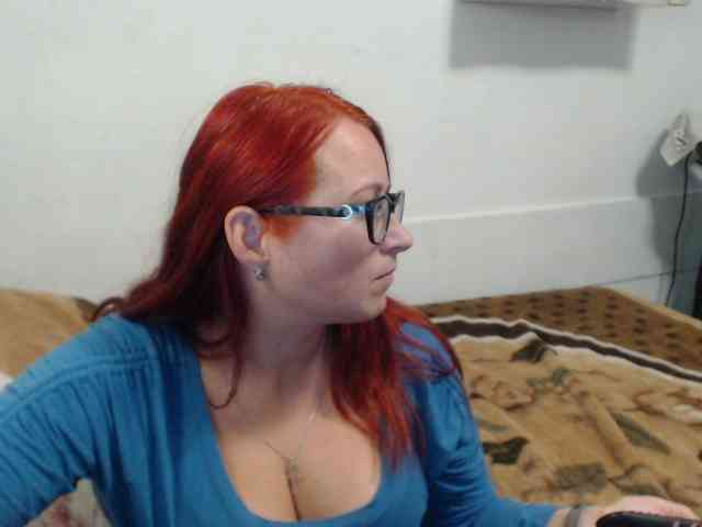 Lilia4joy webcam