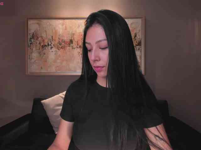 LelaWest webcam