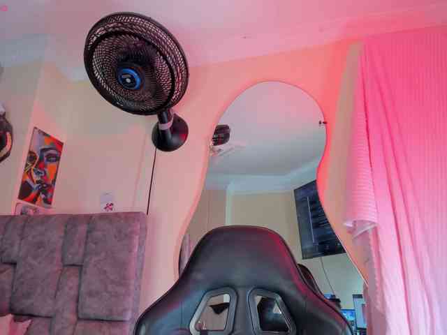 Danielasexya webcam