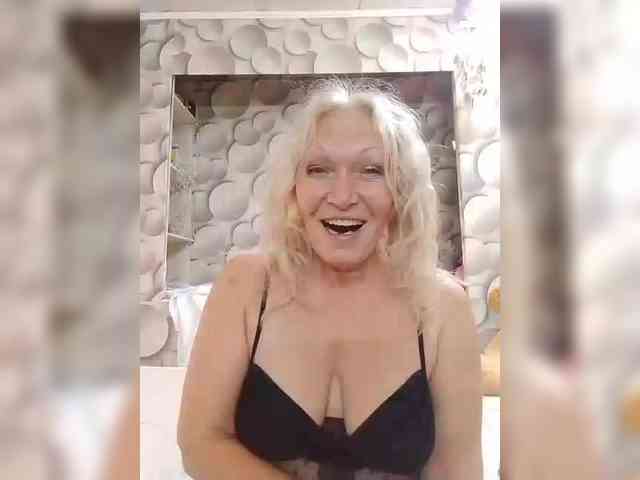 LizSage webcam