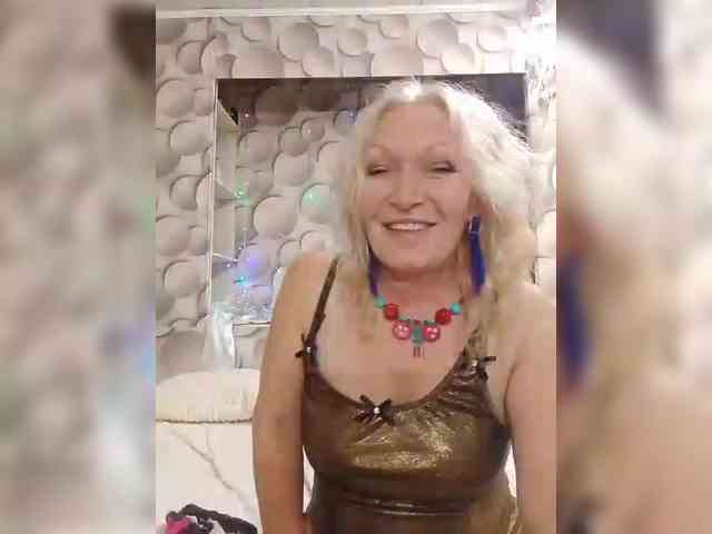 LizSage webcam