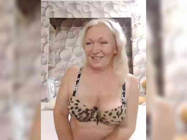 LizSage webcam