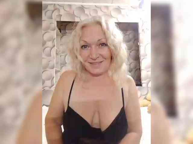 LizSage webcam