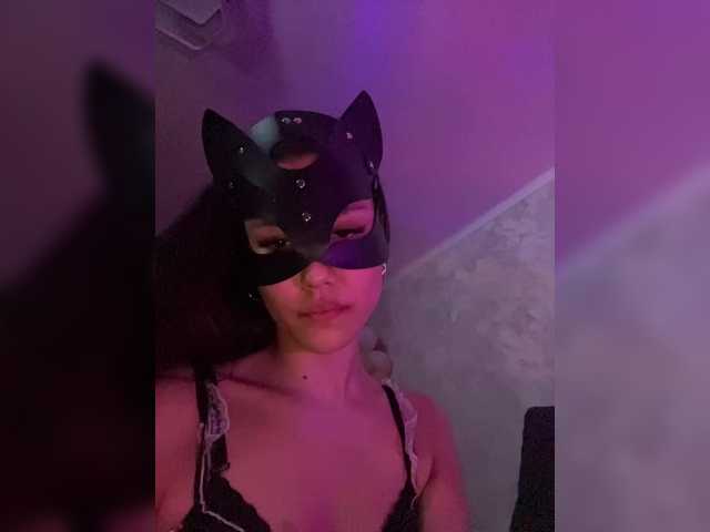 Entrez le videochat erotique avec le
modèle Azia_love_ Azia_love_