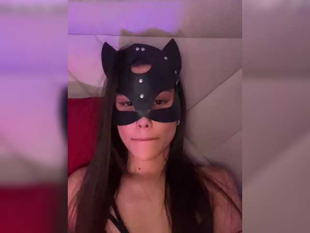 Accedi alla chat con il nickname Azia_love_ Azia_love_