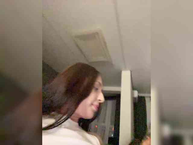 PARTYNEXTNEXT webcam
