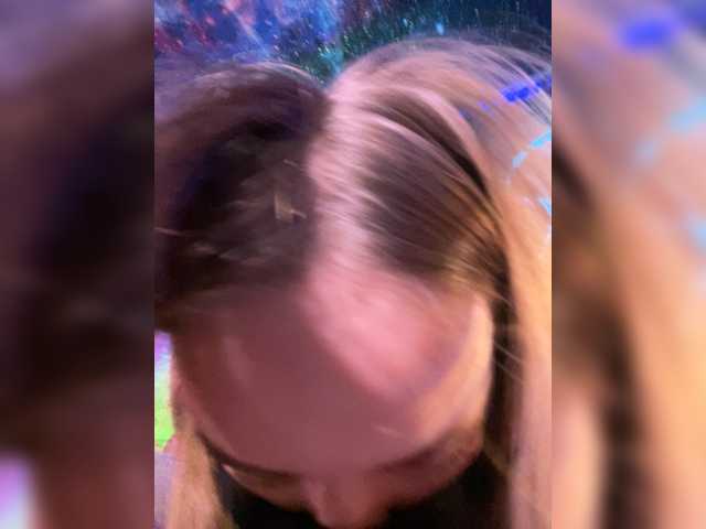 Entra en el chat con el modelo -Summer- -Summer-