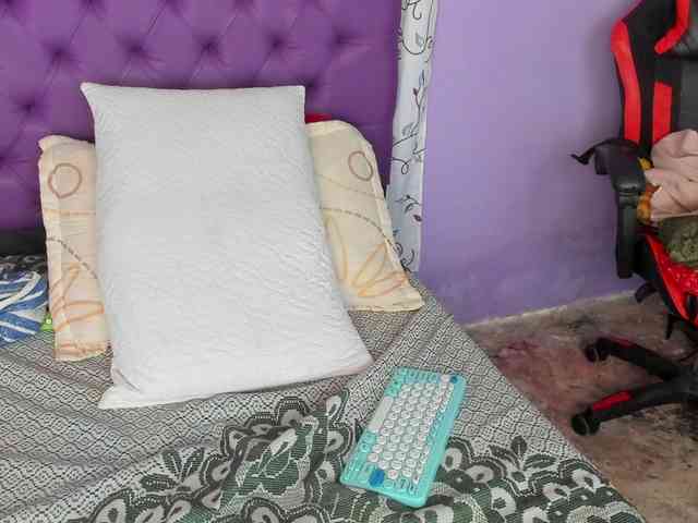 MargothClain webcam