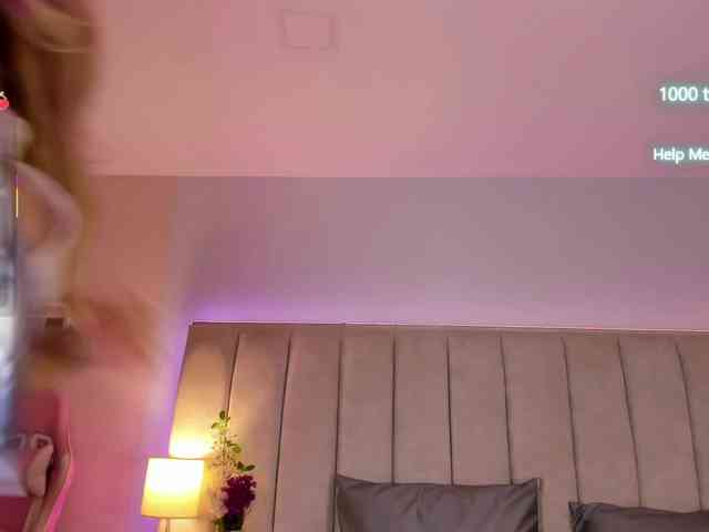 EllaThorne webcam