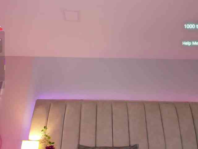 EllaThorne webcam