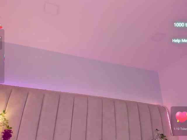 EllaThorne webcam