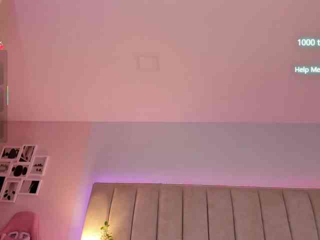 EllaThorne webcam