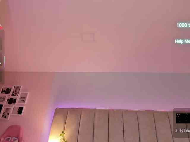 EllaThorne webcam