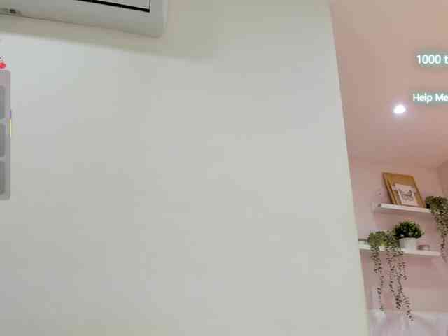 EllaThorne webcam