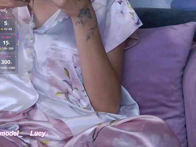 LucyRouse webcam