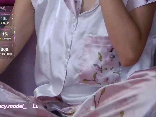 LucyRouse webcam