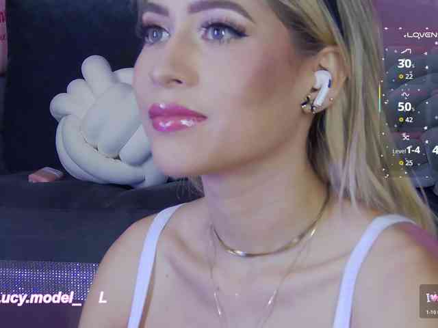 LucyRouse webcam
