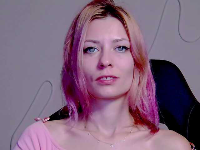 Gratis Live Sexcam mit karo131324 karo131324