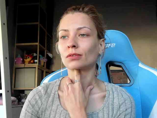 karo131324 webcam