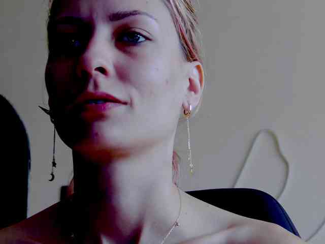 karo131324 webcam