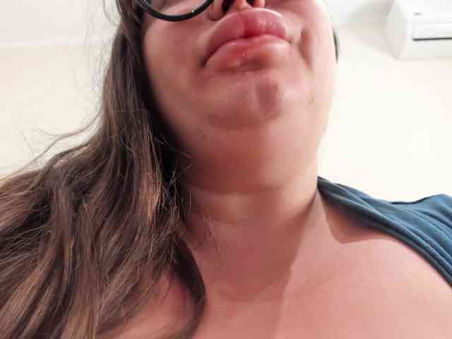 NinaDollBBW webcam