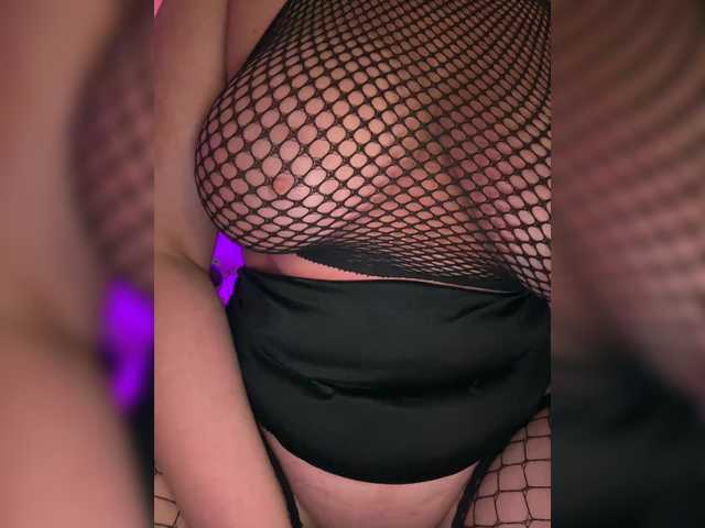 VictoriaFoxxx webcam