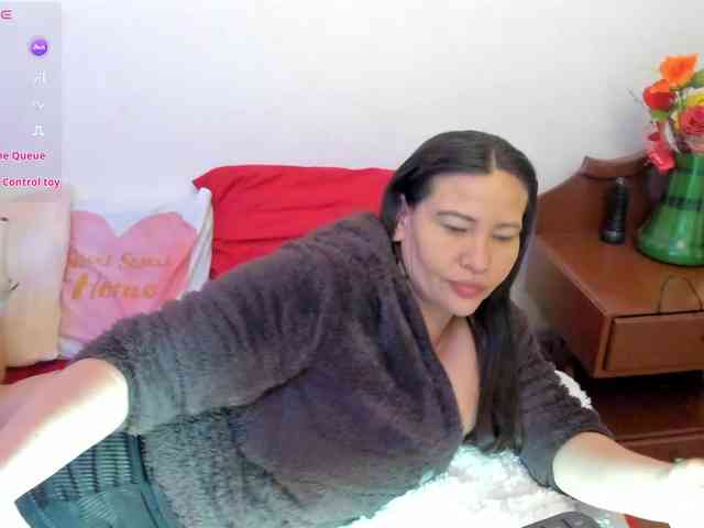 esmeraldamilf webcam