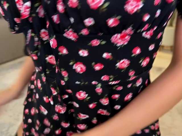 Entra en el chat con el modelo YESSASHA YESSASHA