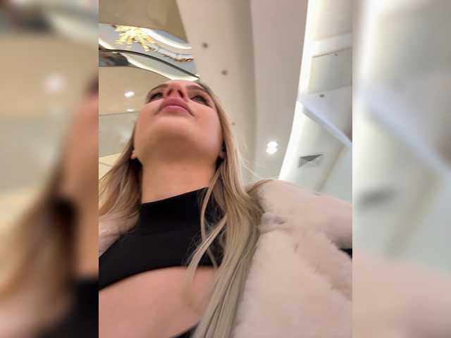 Accedi alla chat con il nickname _Katrinka_ _Katrinka_