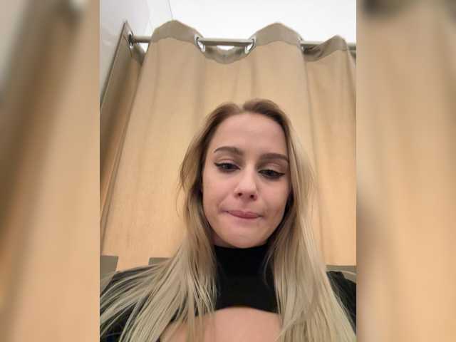 Vai a chattare su _Katrinka_ _Katrinka_