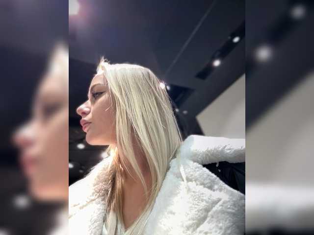 Vai a chattare su _Katrinka_ _Katrinka_