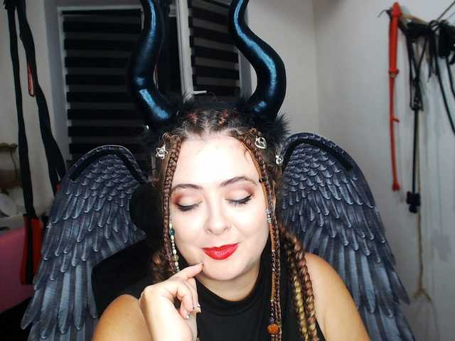 missGODDESS webcam