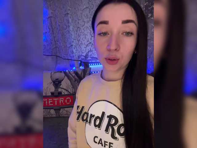 Gratis Live Sexcam mit _dashulka_ _dashulka_