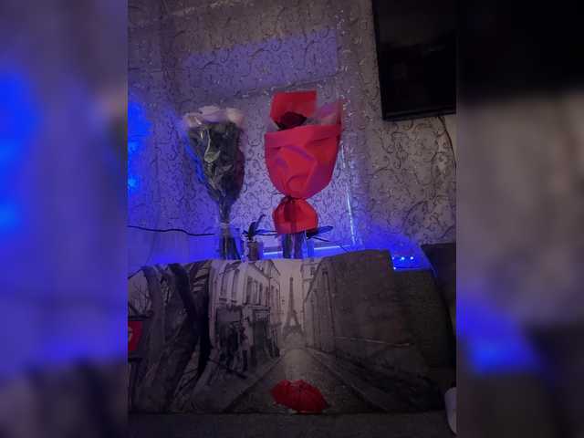 Vai a chattare su _dashulka_ _dashulka_