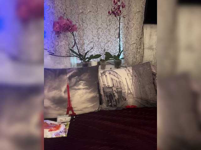 Vai a chattare su _dashulka_ _dashulka_