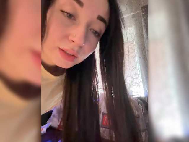 Vai a chattare su _dashulka_ _dashulka_